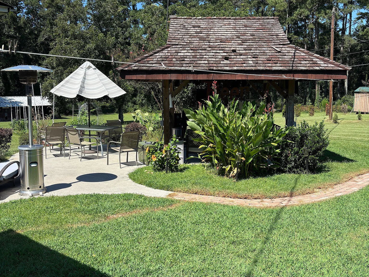 2 bed, $1,350 — Photo 2