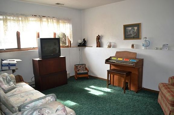 4th image of 397 Kelly Jo Dr