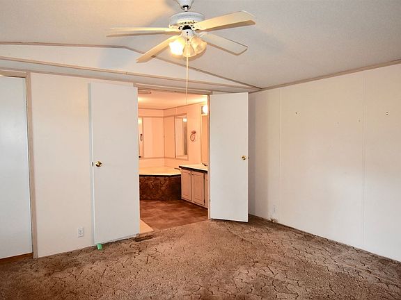 4th image of 136-138 Berry Ln