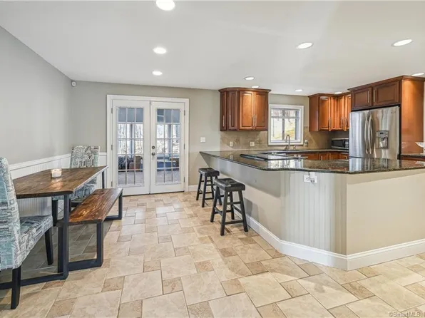 86 Gadpouch Road, East Hampton, CT 06424