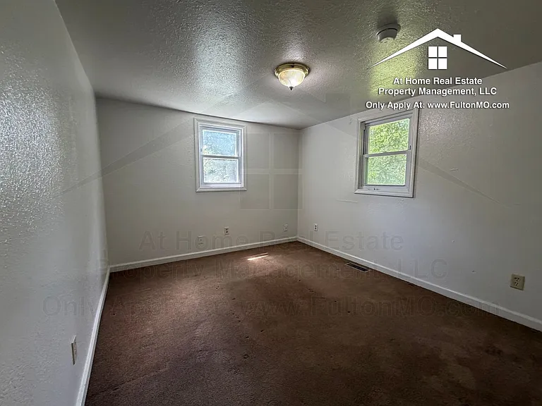 1512 Monroe St — Photo 6