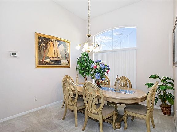 5th image of 137 Southern Pine Way
