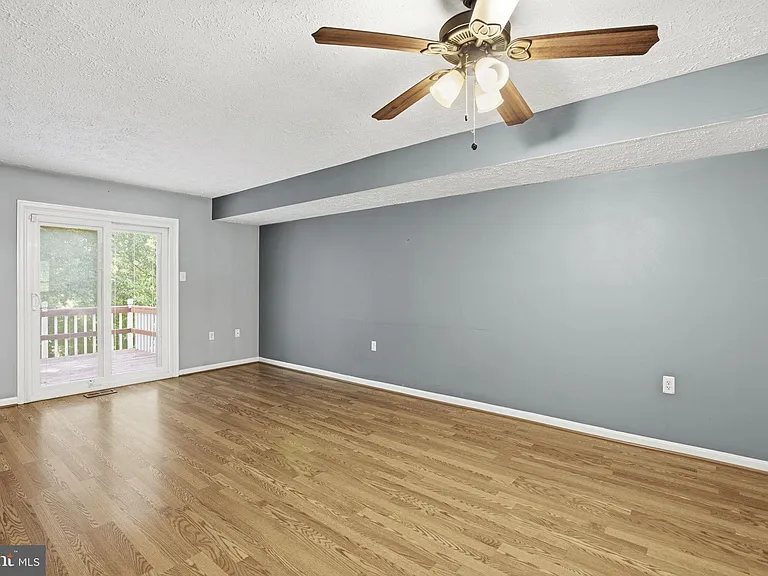 4330 Gilmer Ct — Photo 5