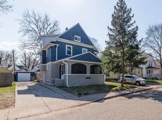 910 Clinton Ave, Kalamazoo, MI 49001