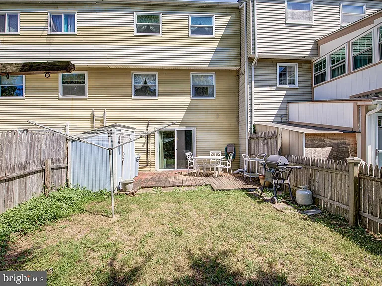 12390 Boncrest Dr — Photo 25