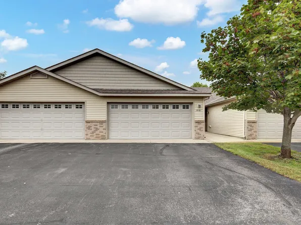 1061 Manor Ct, Saint Cloud, MN 56303
