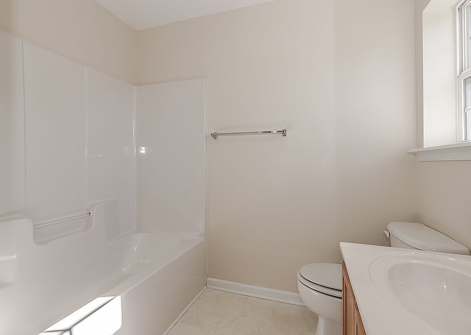 1st image of 609 Gelderland Dr #1063