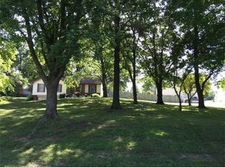 511 Columbia Rd, Liberty, MO 64068