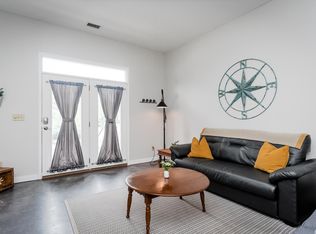 863 Flynn St APT 102, Chattanooga, TN 37403