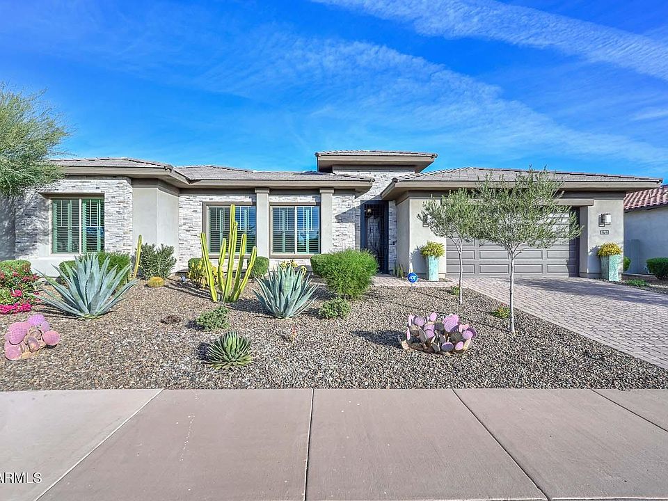 1st image of 11722 W CREOSOTE Drive