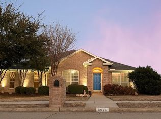 6010 Crest Dr, Midlothian, TX 76065