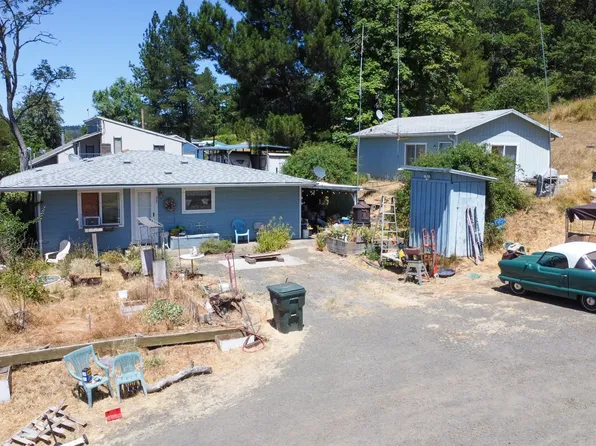 327 Wilbur Cemetery Rd, Wilbur, OR 97494