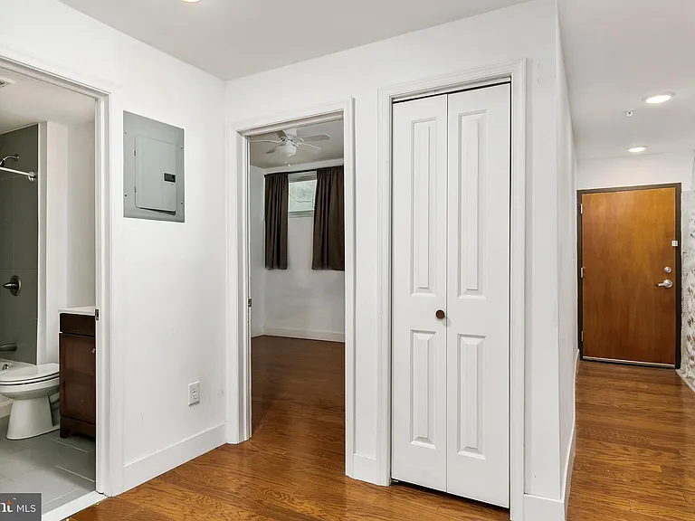 1639 Poplar St #LL2 — Photo 12