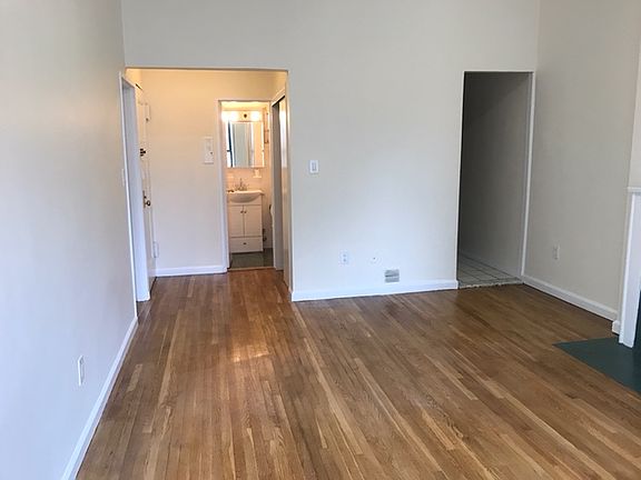 5th image of 309 W 106th St APT 5A