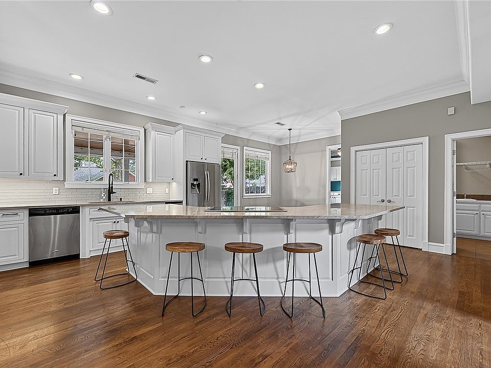 1st image of 5212 S 44th Pl