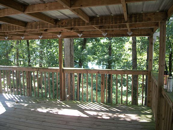 4th image of 6041 Humphries Ln