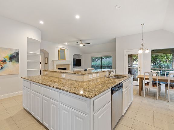 5th image of 3508 Summerfield Dr