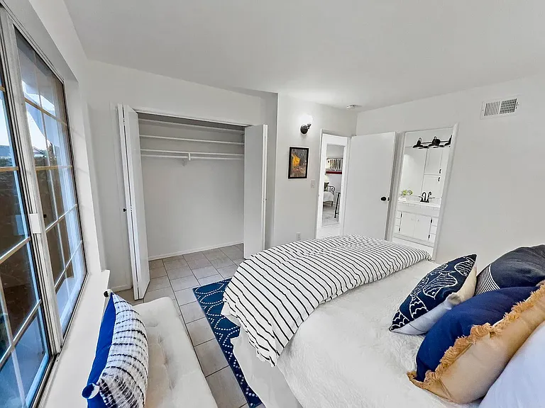 1455 Sterling Ave — Photo 14