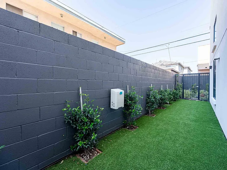 Montecito Lofts — Photo 20