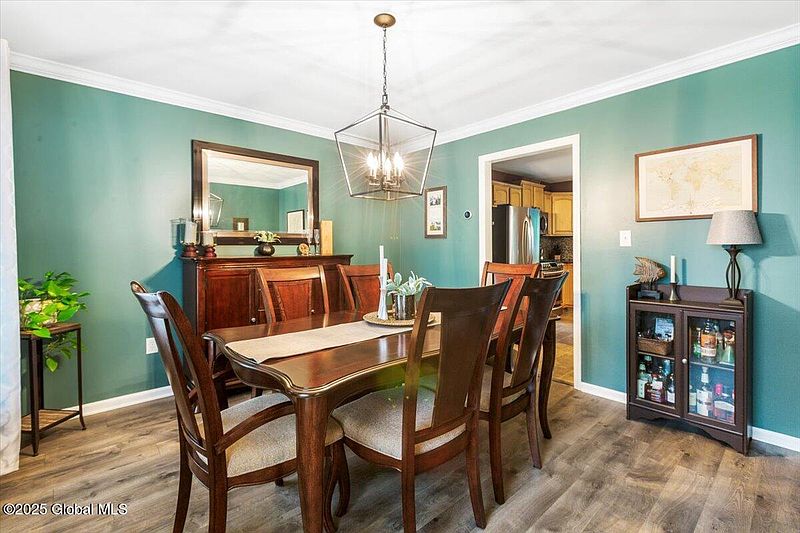 5th image of 20 Goldfield Lane