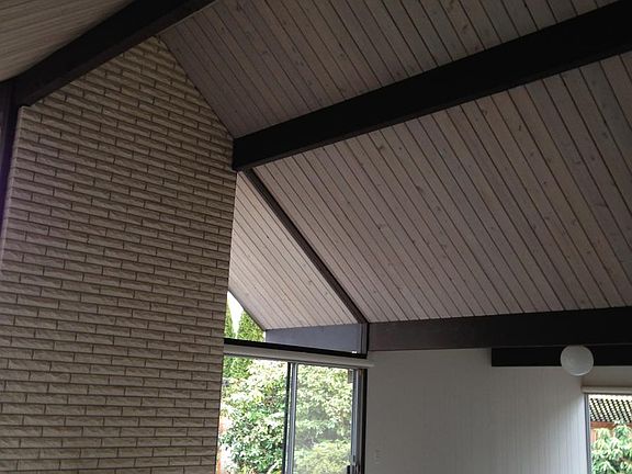 Vaulted great room