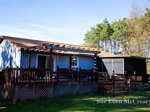 5th image of 1530 E Croton Dr