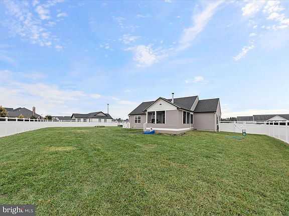 5th image of 104 Highland Dr