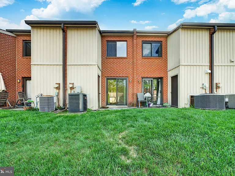 803 Valley Dr — Photo 34