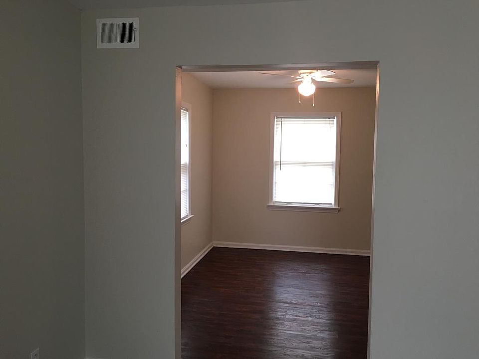 1st image of 11818 Erwin Ave