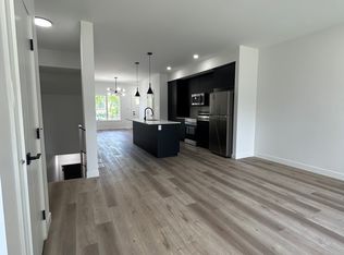 757 Scotland Ave #A, Winnipeg, MB R3M1W8