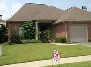 215 Durham Dr, Lafayette, LA 70508