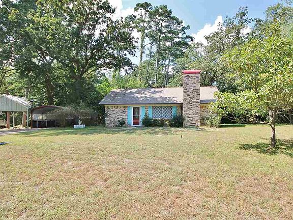 3rd image of 320 Lakeview Dr