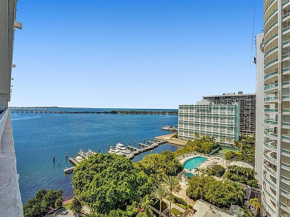 4th image of 1627 Brickell Ave APT 1804