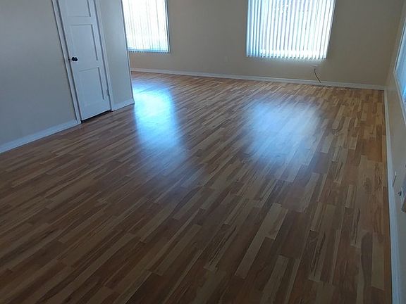 3rd image of 1421 Judson Ave