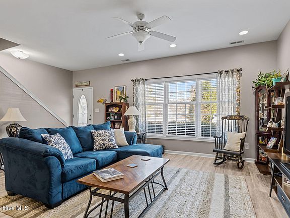 5th image of 101 Ole Field Cir Unit C