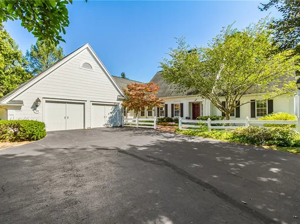 31 Trotters Field Run, Pittsford, NY 14534