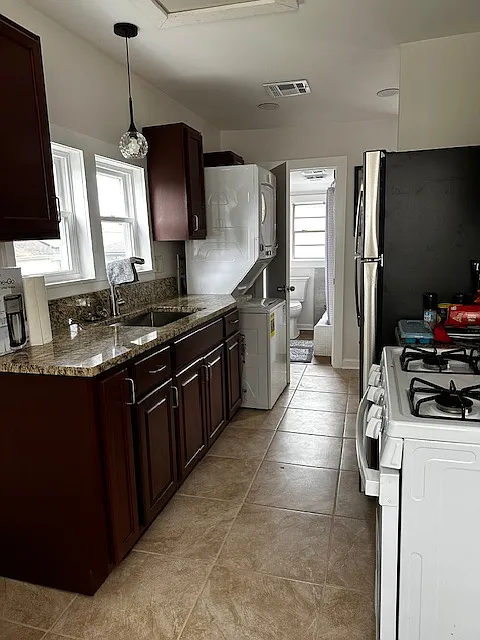1 bed, 450 sqft, $1,225 — Photo 4