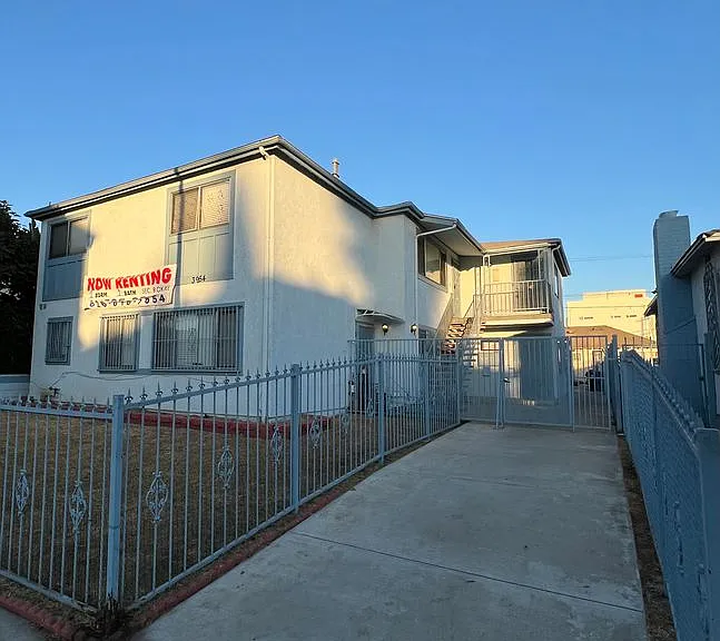 3954 S Normandie Ave — Photo 5