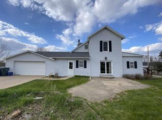 406 S Fountain St, Montfort, WI 53569