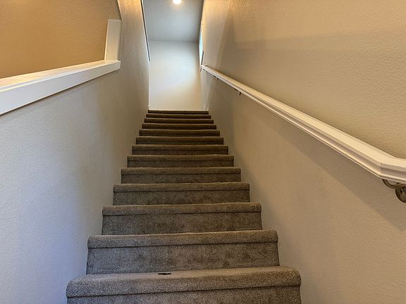 3rd image of 8620 NE 26th Cir