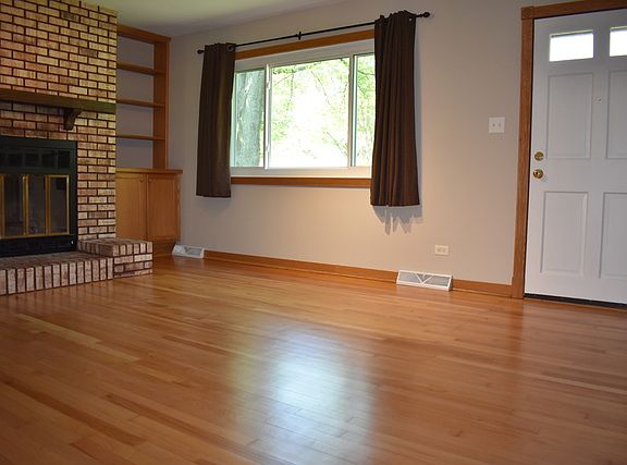 4th image of 343 N 2nd Ave