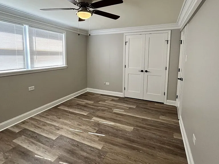2300 Burlington — Photo 11