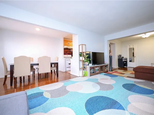 8337 Saint James Avenue #4T, Elmhurst, NY 11373