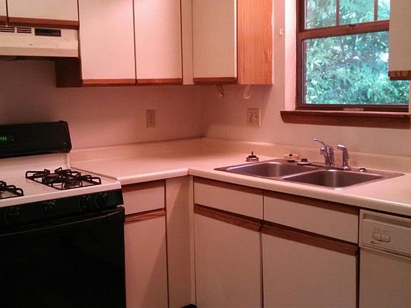 2nd image of 1718 Todd Dr