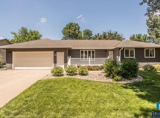 116 W Chicory Dr, Brandon, SD 57005