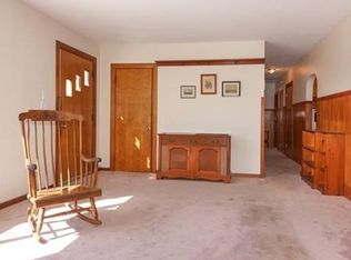 17 Assabet St, Maynard, MA 01754