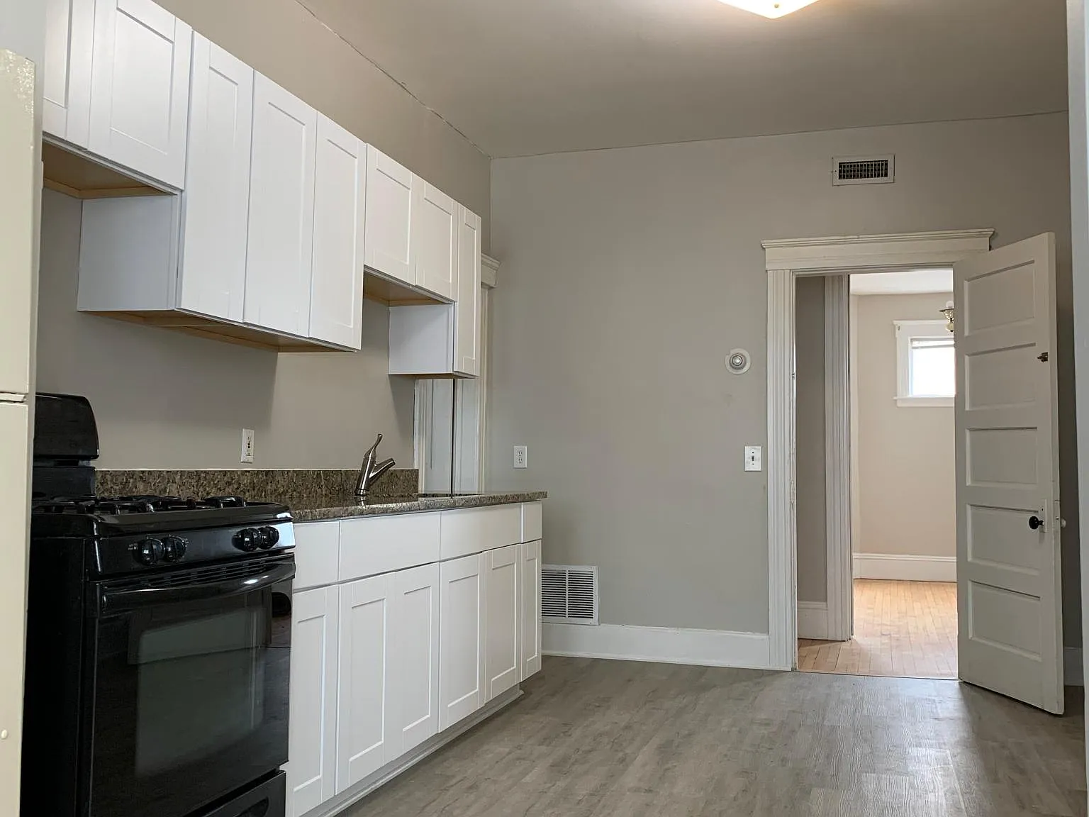 8 Shawmut St — Photo 3