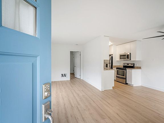 4th image of 1602 Yardley Street