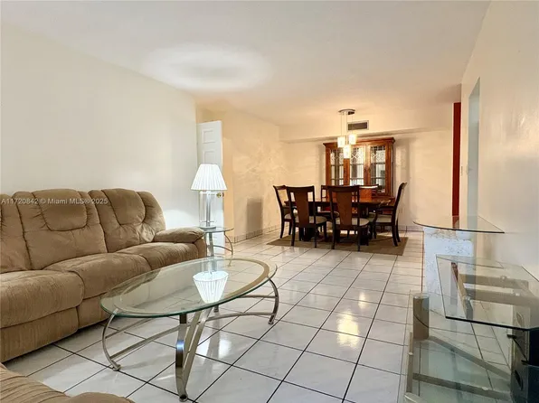 5900 SW 127th Ave APT 3218, Miami, FL 33183