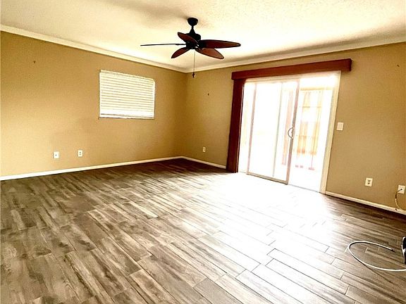 3rd image of 37 Pine Arbor Ln APT 103